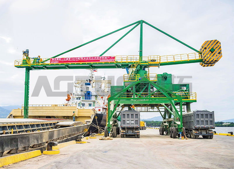 تخلیه کننده کشتی پیچ سیار تایر 1000-70000 DWT 200-1500 تن در ساعت
