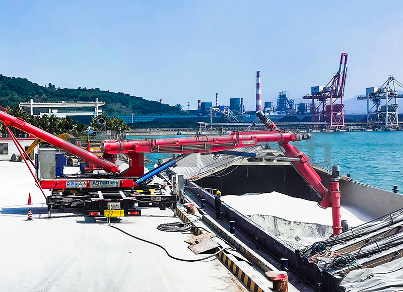 تخلیه کننده کشتی پیچی 800-5000 DWT 150-500 تن در ساعت